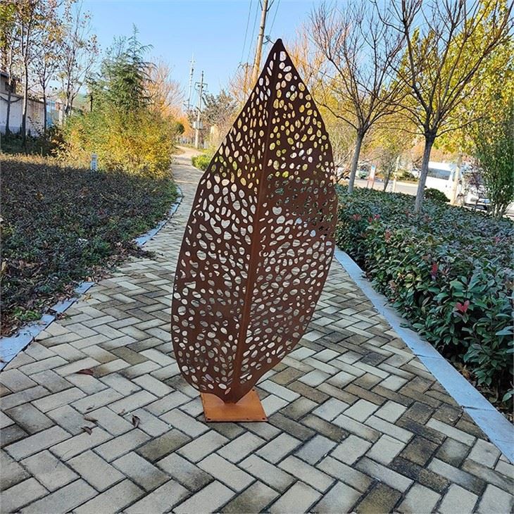 Customized Steel Leaf Arts Sculpture