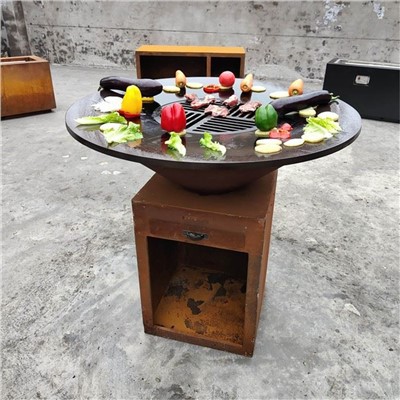کوره باربیکیو فولادی در فضای باز مونتاژ شده