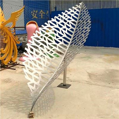 مجسمه برگ از فولاد ضد زنگ دریا هنر مدرن