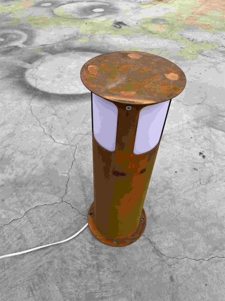 Corten Steel Cylindrical Light