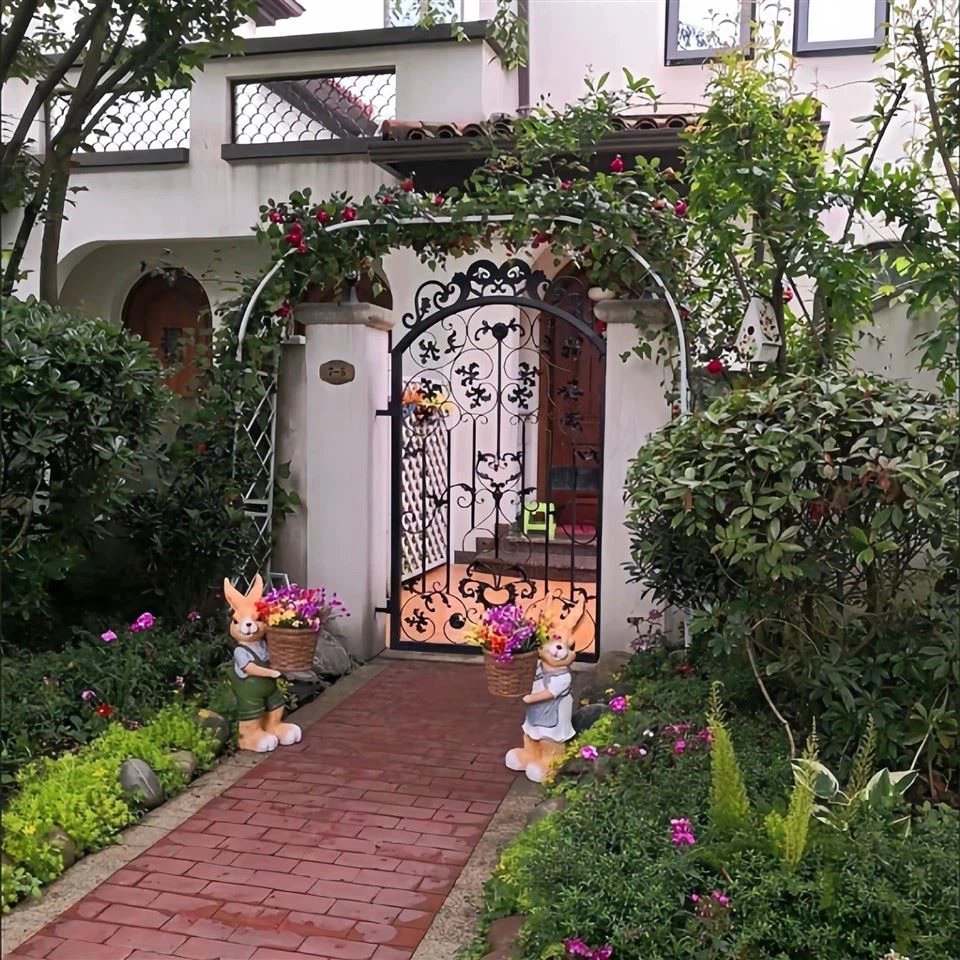 داربست گل فلزی باغ