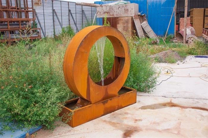 Handcrafted Corten Steel Moon Fountain Outdoor Luxury Landscaping factory
