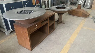 پخت و پز باربیکیو کورتن فولادی در فضای باز